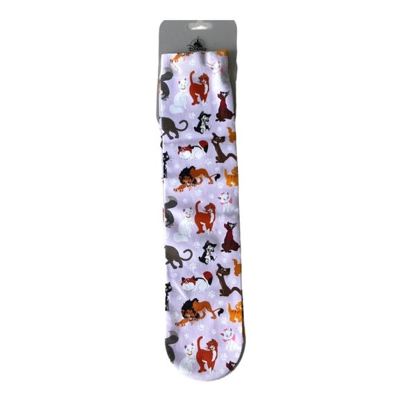 Disney Cats of Disney Aristocats Simba Cheshire Cat Scar Figaro Lucifer Socks - Picture 1 of 8